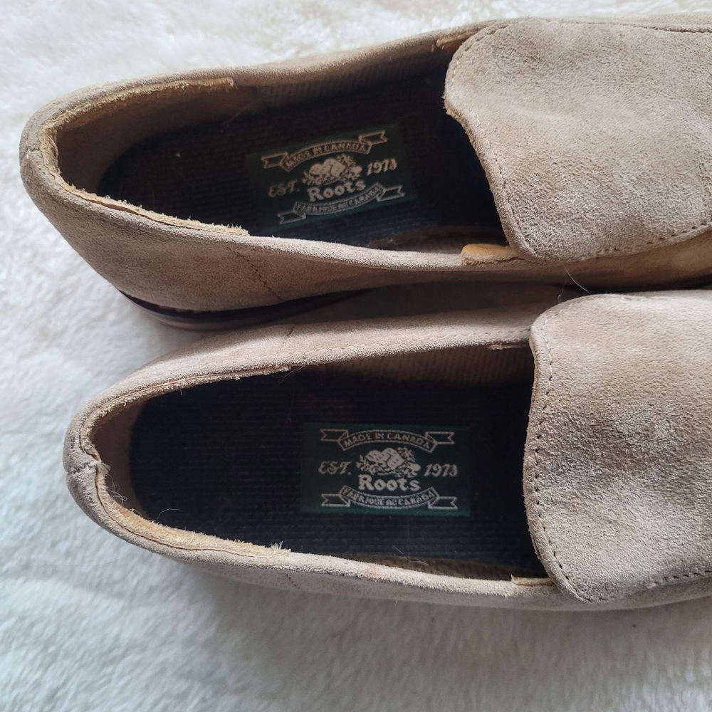 Roots Made In Canada Genuine Suede Vintage Loafers In Taupe Sz 6 - Picture 2 of 6
